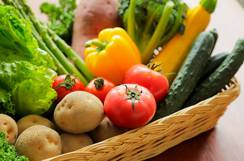 野菜に含まれる食物繊維は便のかさを増し、排便しやすくする