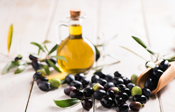 食事や姿勢など、胃にやさしい生活習慣を心がけましょう