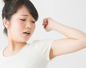 女性の半数が悩んでる？脱・ワキの黒ずみ！