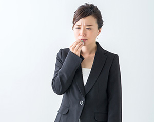 「口内炎」の原因・症状を解説